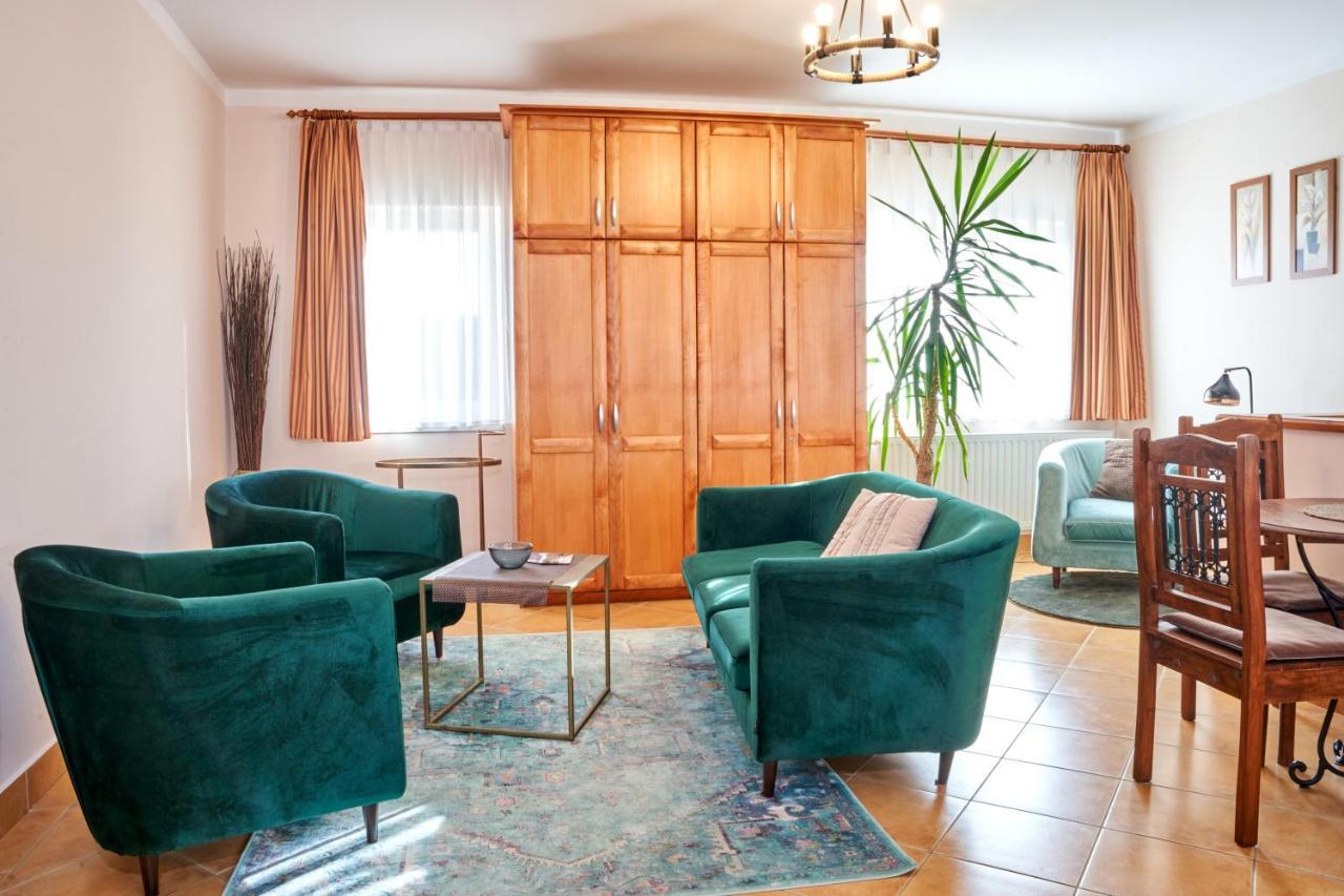 Vojtek Pince Vendeghaz Guest house Villany