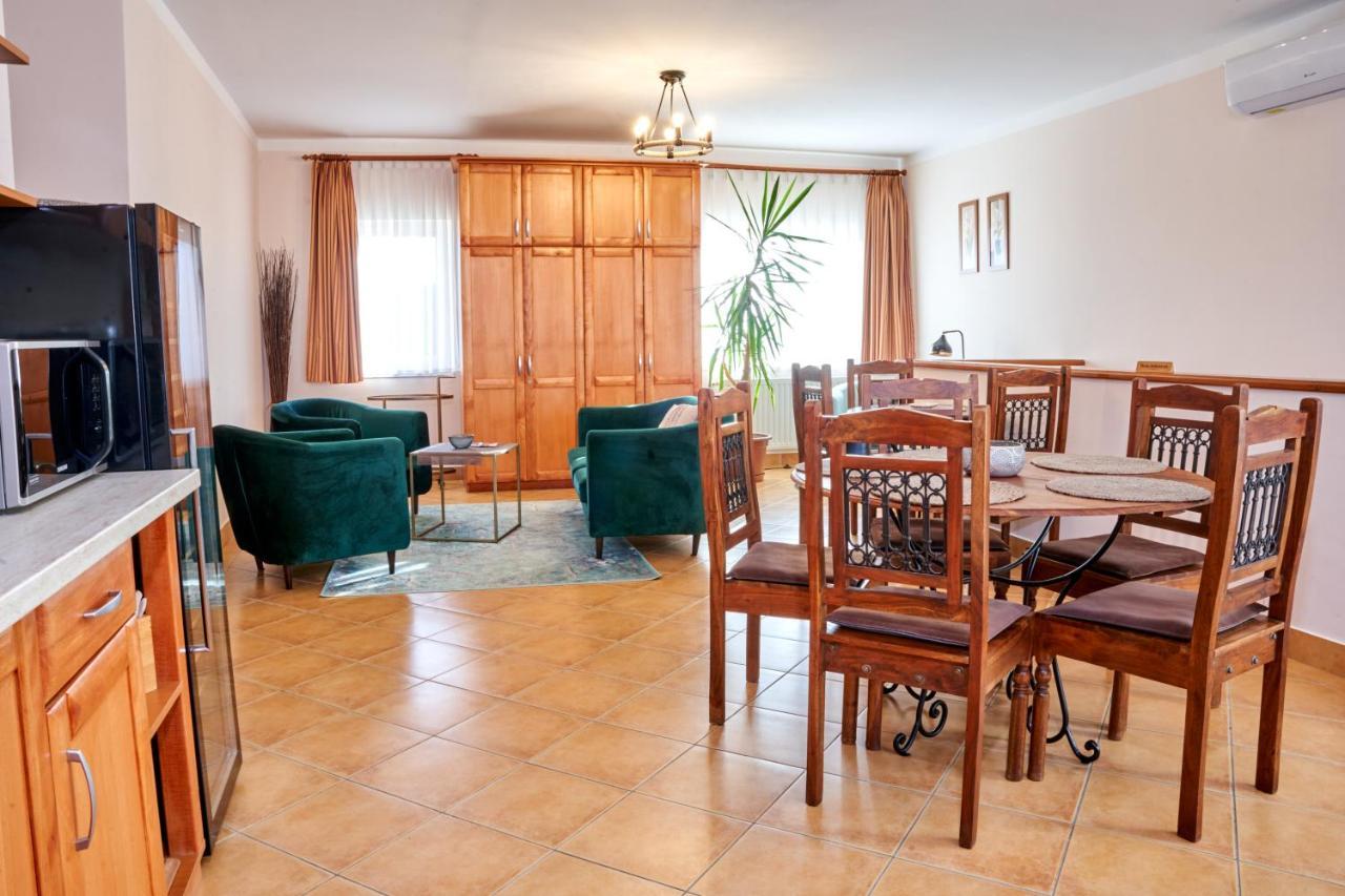 Guest house Vojtek Pince Vendeghaz *